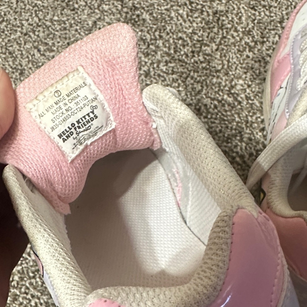 Hello Kitty girls lace up tennis athletic casual kids shoes size 2 - Picture 8 of 8